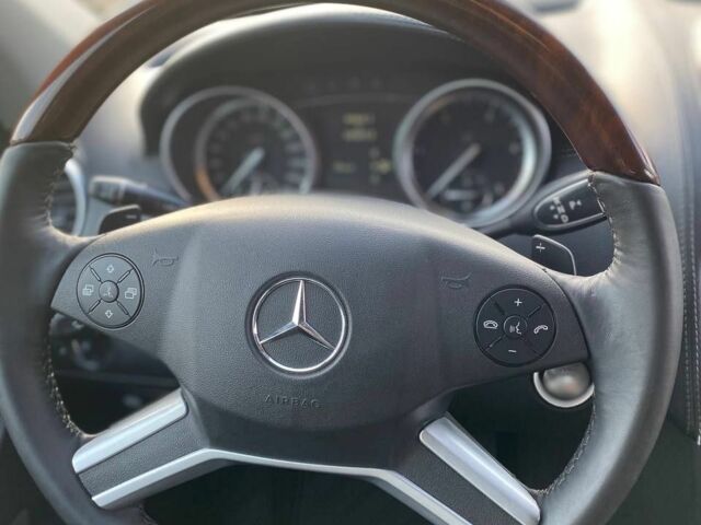 Черный Мерседес ГЛ-класс, объемом двигателя 3 л и пробегом 190 тыс. км за 25000 $, фото 16 на Automoto.ua