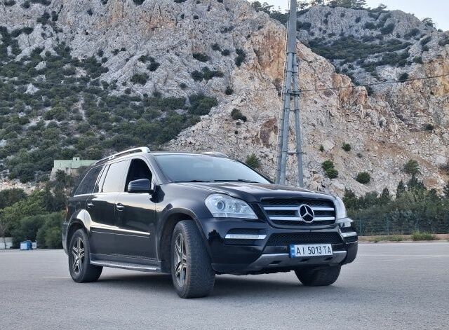 Мерседес ГЛ-Клас 2011 у Броварах на Automoto.ua Чорний Мерседес ГЛ-Клас, об'ємом двигуна 3 л та пробігом 365 тис. км за 18200 $, фото 1 на Automoto.ua