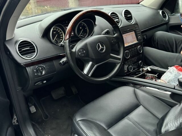 Черный Мерседес ГЛ-класс, объемом двигателя 3 л и пробегом 233 тыс. км за 16800 $, фото 4 на Automoto.ua