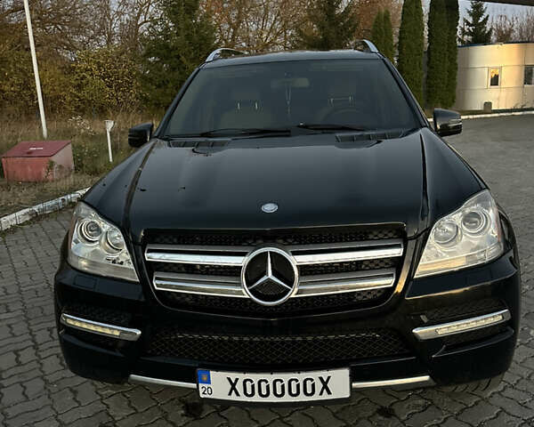 Черный Мерседес ГЛ-класс, объемом двигателя 2.99 л и пробегом 220 тыс. км за 19200 $, фото 2 на Automoto.ua