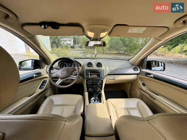 Черный Мерседес ГЛ-класс, объемом двигателя 5.46 л и пробегом 227 тыс. км за 21900 $, фото 37 на Automoto.ua