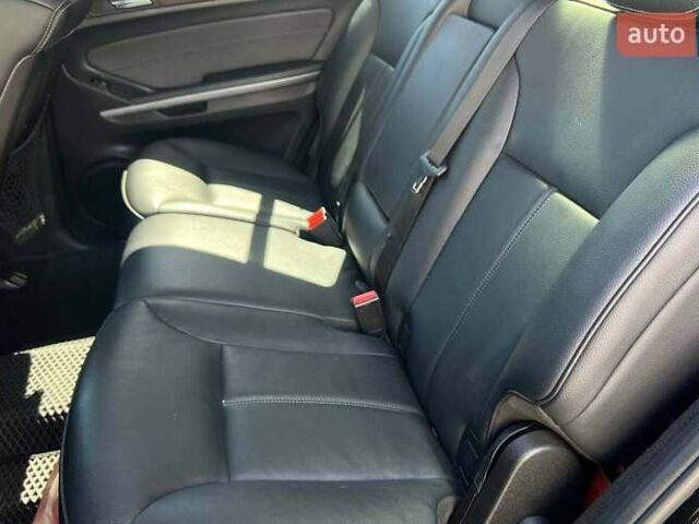 Чорний Мерседес ГЛ-Клас, об'ємом двигуна 2.99 л та пробігом 309 тис. км за 21000 $, фото 16 на Automoto.ua