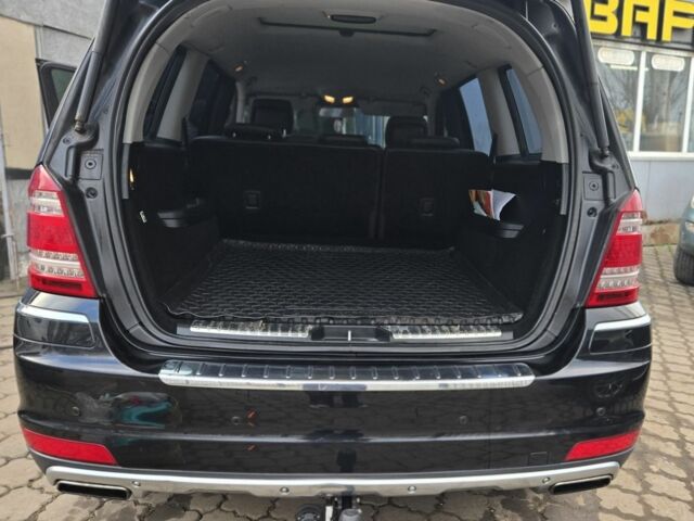 Чорний Мерседес ГЛ-Клас, об'ємом двигуна 3 л та пробігом 227 тис. км за 17800 $, фото 3 на Automoto.ua