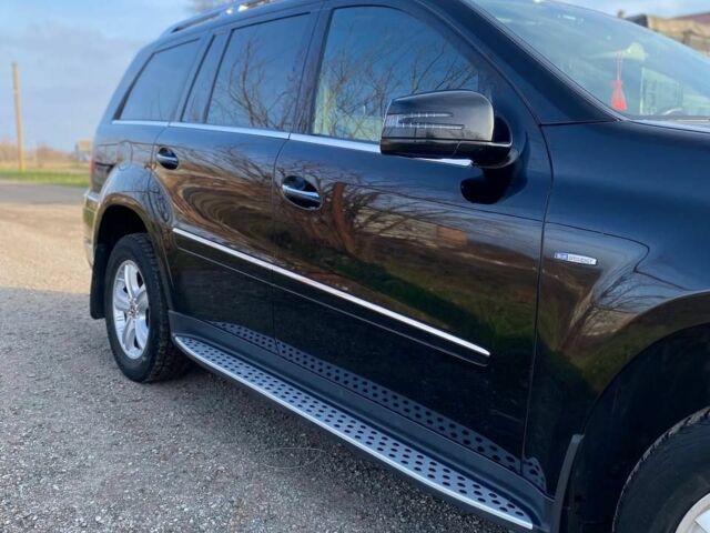 Черный Мерседес ГЛ-класс, объемом двигателя 3 л и пробегом 190 тыс. км за 25000 $, фото 1 на Automoto.ua