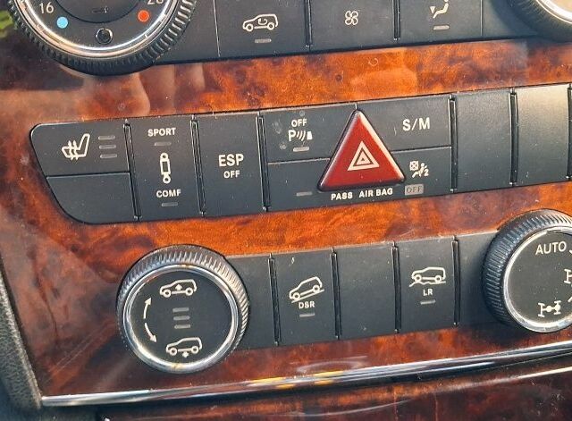 Мерседес ГЛ-Клас 2011 у Броварах на Automoto.ua Чорний Мерседес ГЛ-Клас, об'ємом двигуна 3 л та пробігом 365 тис. км за 18200 $, фото 14 на Automoto.ua