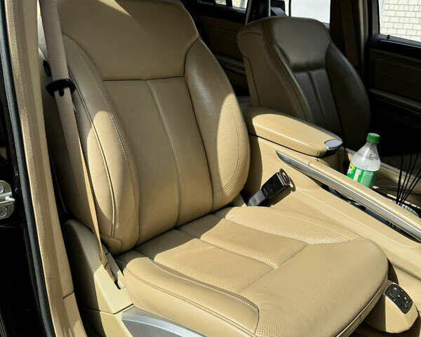 Черный Мерседес ГЛ-класс, объемом двигателя 5.46 л и пробегом 227 тыс. км за 21900 $, фото 35 на Automoto.ua