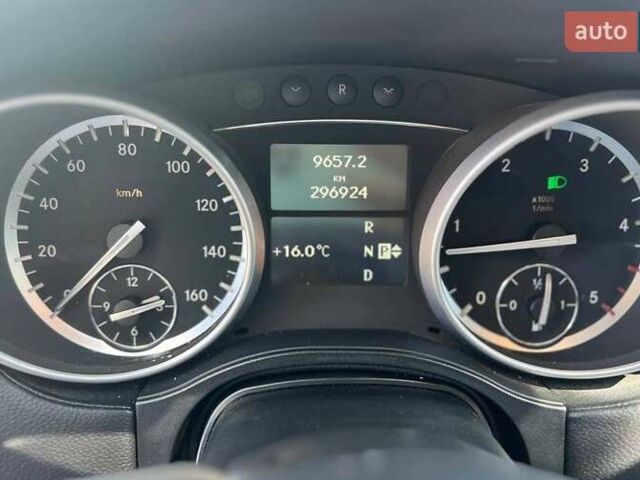 Чорний Мерседес ГЛ-Клас, об'ємом двигуна 2.99 л та пробігом 309 тис. км за 21000 $, фото 9 на Automoto.ua