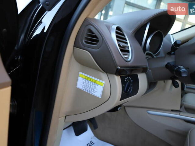 Черный Мерседес ГЛ-класс, объемом двигателя 2.99 л и пробегом 229 тыс. км за 17999 $, фото 83 на Automoto.ua