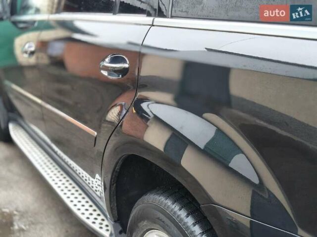 Чорний Мерседес ГЛ-Клас, об'ємом двигуна 5.46 л та пробігом 180 тис. км за 15300 $, фото 9 на Automoto.ua