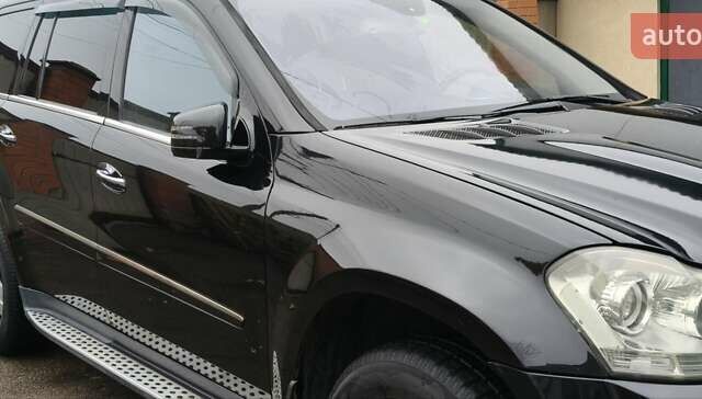 Чорний Мерседес ГЛ-Клас, об'ємом двигуна 5.46 л та пробігом 180 тис. км за 15300 $, фото 6 на Automoto.ua