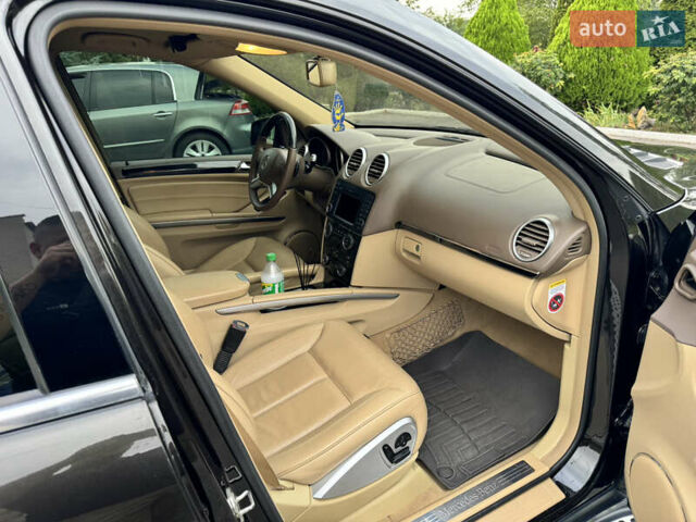 Черный Мерседес ГЛ-класс, объемом двигателя 5.46 л и пробегом 227 тыс. км за 21900 $, фото 22 на Automoto.ua