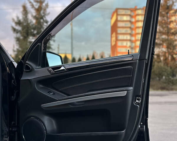 Чорний Мерседес ГЛ-Клас, об'ємом двигуна 2.99 л та пробігом 205 тис. км за 21999 $, фото 71 на Automoto.ua
