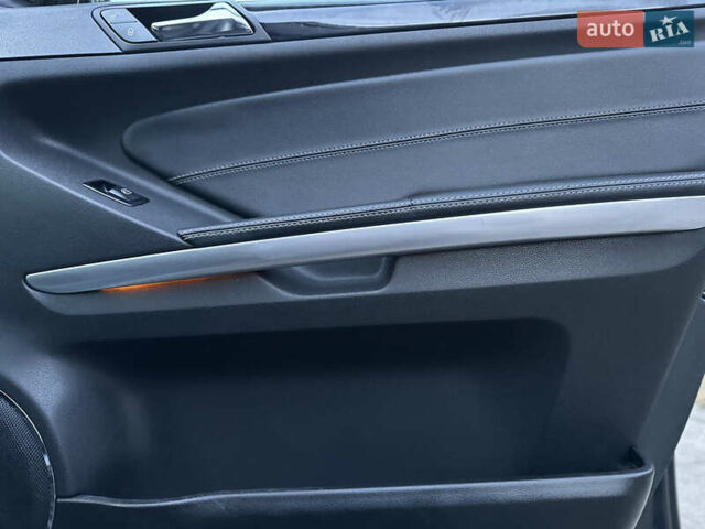 Чорний Мерседес ГЛ-Клас, об'ємом двигуна 2.99 л та пробігом 205 тис. км за 21999 $, фото 89 на Automoto.ua