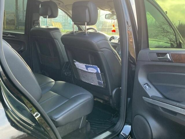 Черный Мерседес ГЛ-класс, объемом двигателя 3 л и пробегом 190 тыс. км за 25000 $, фото 9 на Automoto.ua