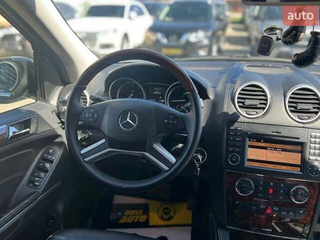 Черный Мерседес ГЛ-класс, объемом двигателя 2.99 л и пробегом 306 тыс. км за 18800 $, фото 11 на Automoto.ua