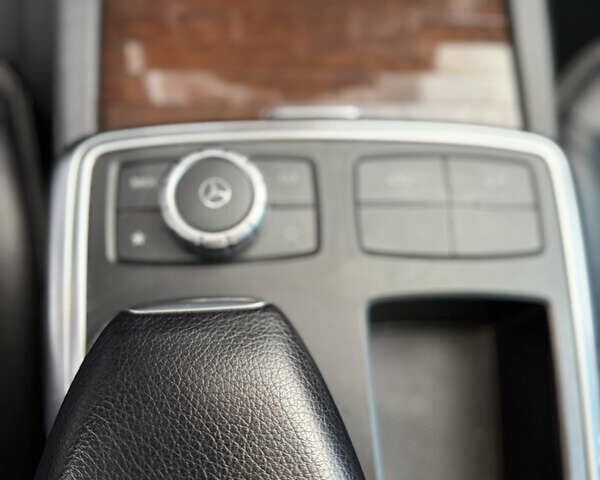 Черный Мерседес ГЛ-класс, объемом двигателя 2.99 л и пробегом 199 тыс. км за 24300 $, фото 35 на Automoto.ua