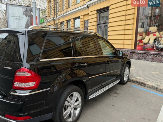 Черный Мерседес ГЛ-класс, объемом двигателя 3 л и пробегом 219 тыс. км за 15000 $, фото 12 на Automoto.ua