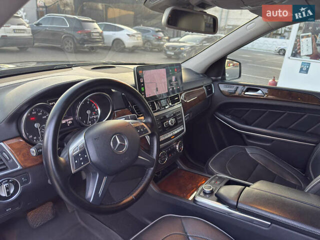 Черный Мерседес ГЛ-класс, объемом двигателя 4.66 л и пробегом 151 тыс. км за 24500 $, фото 9 на Automoto.ua
