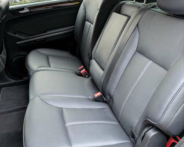 Черный Мерседес ГЛ-класс, объемом двигателя 3 л и пробегом 261 тыс. км за 20500 $, фото 14 на Automoto.ua