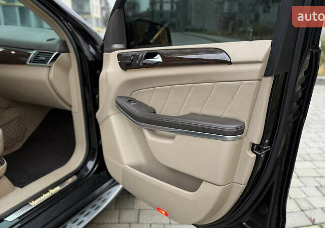 Черный Мерседес ГЛ-класс, объемом двигателя 3 л и пробегом 255 тыс. км за 22950 $, фото 53 на Automoto.ua