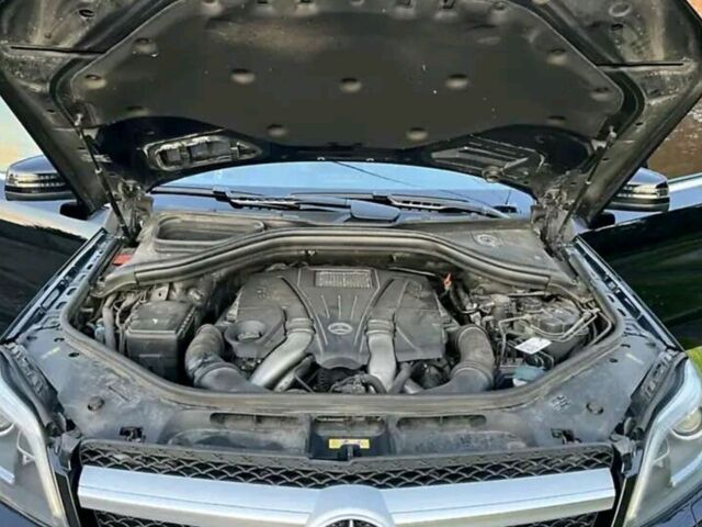 Чорний Мерседес ГЛ-Клас, об'ємом двигуна 5 л та пробігом 157 тис. км за 20999 $, фото 10 на Automoto.ua