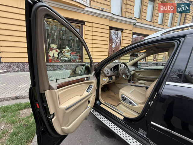 Черный Мерседес ГЛ-класс, объемом двигателя 3 л и пробегом 219 тыс. км за 15000 $, фото 2 на Automoto.ua