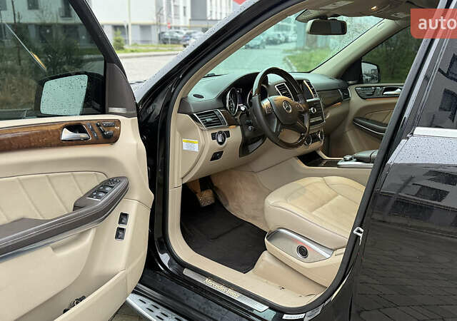 Черный Мерседес ГЛ-класс, объемом двигателя 3 л и пробегом 255 тыс. км за 22950 $, фото 28 на Automoto.ua