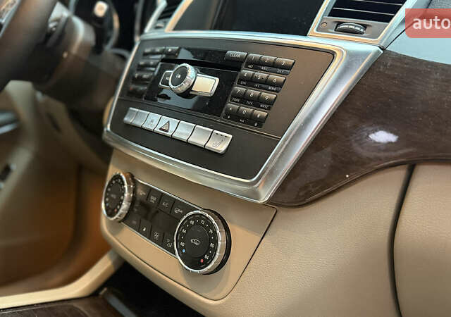 Черный Мерседес ГЛ-класс, объемом двигателя 3 л и пробегом 255 тыс. км за 22950 $, фото 50 на Automoto.ua