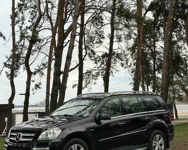 Чорний Мерседес ГЛ-Клас, об'ємом двигуна 2.99 л та пробігом 250 тис. км за 18300 $, фото 2 на Automoto.ua