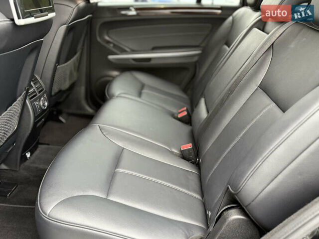 Чорний Мерседес ГЛ-Клас, об'ємом двигуна 2.99 л та пробігом 250 тис. км за 20500 $, фото 85 на Automoto.ua