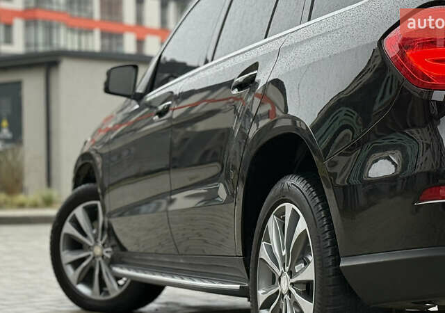 Черный Мерседес ГЛ-класс, объемом двигателя 3 л и пробегом 255 тыс. км за 22950 $, фото 25 на Automoto.ua
