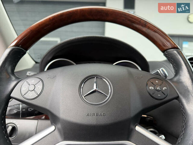 Чорний Мерседес ГЛ-Клас, об'ємом двигуна 2.99 л та пробігом 250 тис. км за 20500 $, фото 74 на Automoto.ua