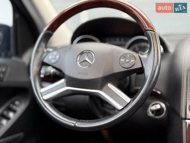 Черный Мерседес ГЛ-класс, объемом двигателя 2.99 л и пробегом 250 тыс. км за 19500 $, фото 67 на Automoto.ua