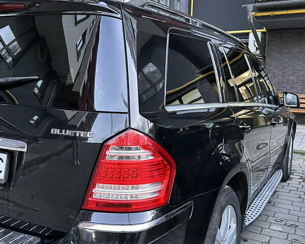 Черный Мерседес ГЛ-класс, объемом двигателя 2.99 л и пробегом 230 тыс. км за 20800 $, фото 4 на Automoto.ua