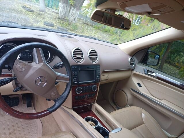 Чорний Мерседес ГЛ-Клас, об'ємом двигуна 3 л та пробігом 200 тис. км за 15000 $, фото 5 на Automoto.ua