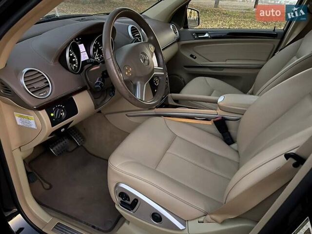 Черный Мерседес ГЛ-класс, объемом двигателя 2.99 л и пробегом 182 тыс. км за 21000 $, фото 10 на Automoto.ua