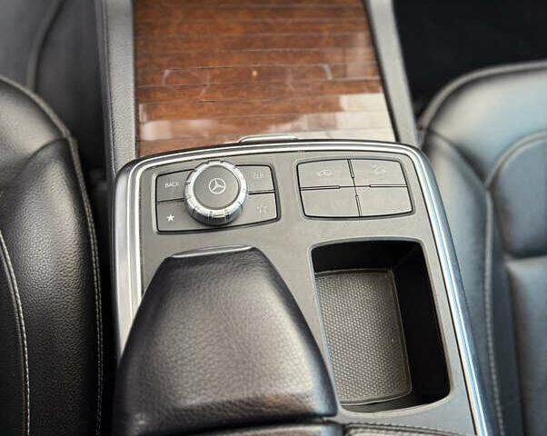 Черный Мерседес ГЛ-класс, объемом двигателя 2.99 л и пробегом 199 тыс. км за 24300 $, фото 36 на Automoto.ua