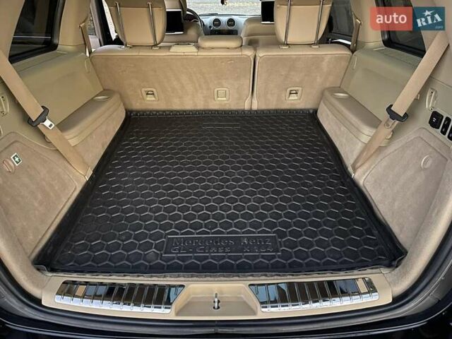 Черный Мерседес ГЛ-класс, объемом двигателя 2.99 л и пробегом 182 тыс. км за 21000 $, фото 15 на Automoto.ua