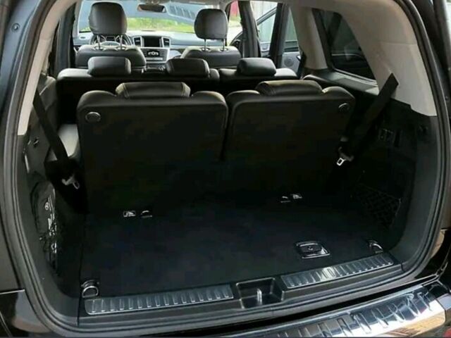 Чорний Мерседес ГЛ-Клас, об'ємом двигуна 5 л та пробігом 157 тис. км за 20999 $, фото 11 на Automoto.ua