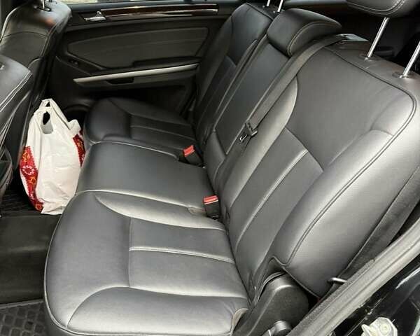 Чорний Мерседес ГЛ-Клас, об'ємом двигуна 2.99 л та пробігом 250 тис. км за 18300 $, фото 3 на Automoto.ua