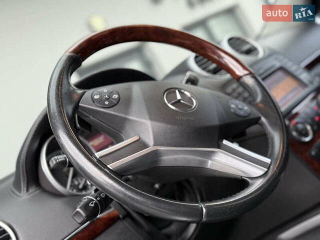 Чорний Мерседес ГЛ-Клас, об'ємом двигуна 2.99 л та пробігом 250 тис. км за 20500 $, фото 53 на Automoto.ua