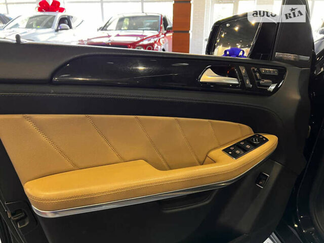 Черный Мерседес ГЛ-класс, объемом двигателя 4.66 л и пробегом 84 тыс. км за 36500 $, фото 19 на Automoto.ua