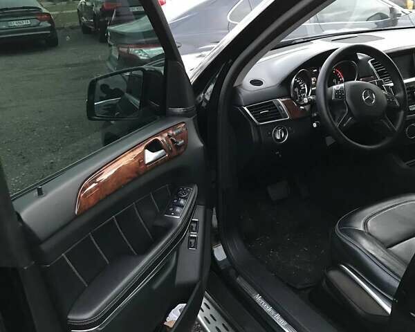 Чорний Мерседес ГЛ-Клас, об'ємом двигуна 4.66 л та пробігом 213 тис. км за 21300 $, фото 5 на Automoto.ua