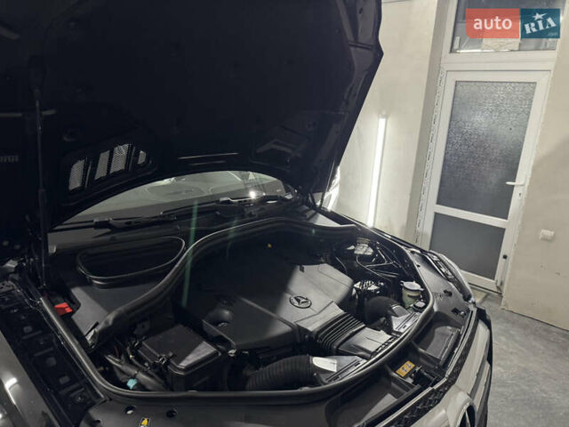 Черный Мерседес ГЛ-класс, объемом двигателя 2.99 л и пробегом 266 тыс. км за 23800 $, фото 59 на Automoto.ua