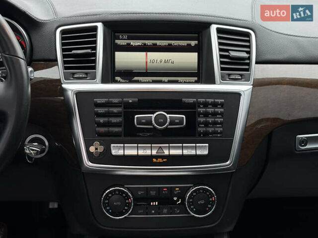 Черный Мерседес ГЛ-класс, объемом двигателя 3 л и пробегом 160 тыс. км за 23500 $, фото 54 на Automoto.ua