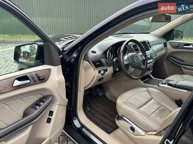 Черный Мерседес ГЛ-класс, объемом двигателя 3 л и пробегом 191 тыс. км за 21700 $, фото 46 на Automoto.ua