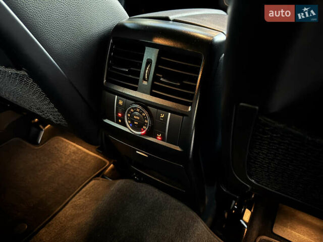 Черный Мерседес ГЛ-класс, объемом двигателя 2.99 л и пробегом 266 тыс. км за 23800 $, фото 49 на Automoto.ua