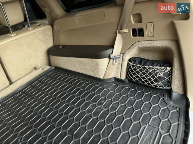 Черный Мерседес ГЛ-класс, объемом двигателя 4.5 л и пробегом 181 тыс. км за 25000 $, фото 28 на Automoto.ua