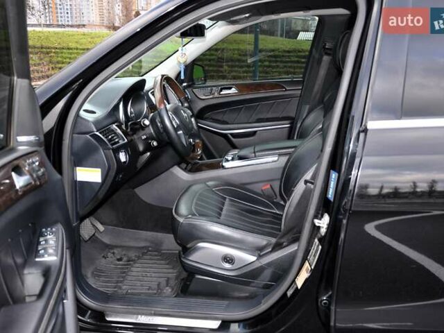 Чорний Мерседес ГЛ-Клас, об'ємом двигуна 3 л та пробігом 240 тис. км за 26999 $, фото 25 на Automoto.ua