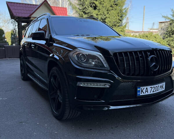 Чорний Мерседес ГЛ-Клас, об'ємом двигуна 4.66 л та пробігом 265 тис. км за 21800 $, фото 13 на Automoto.ua